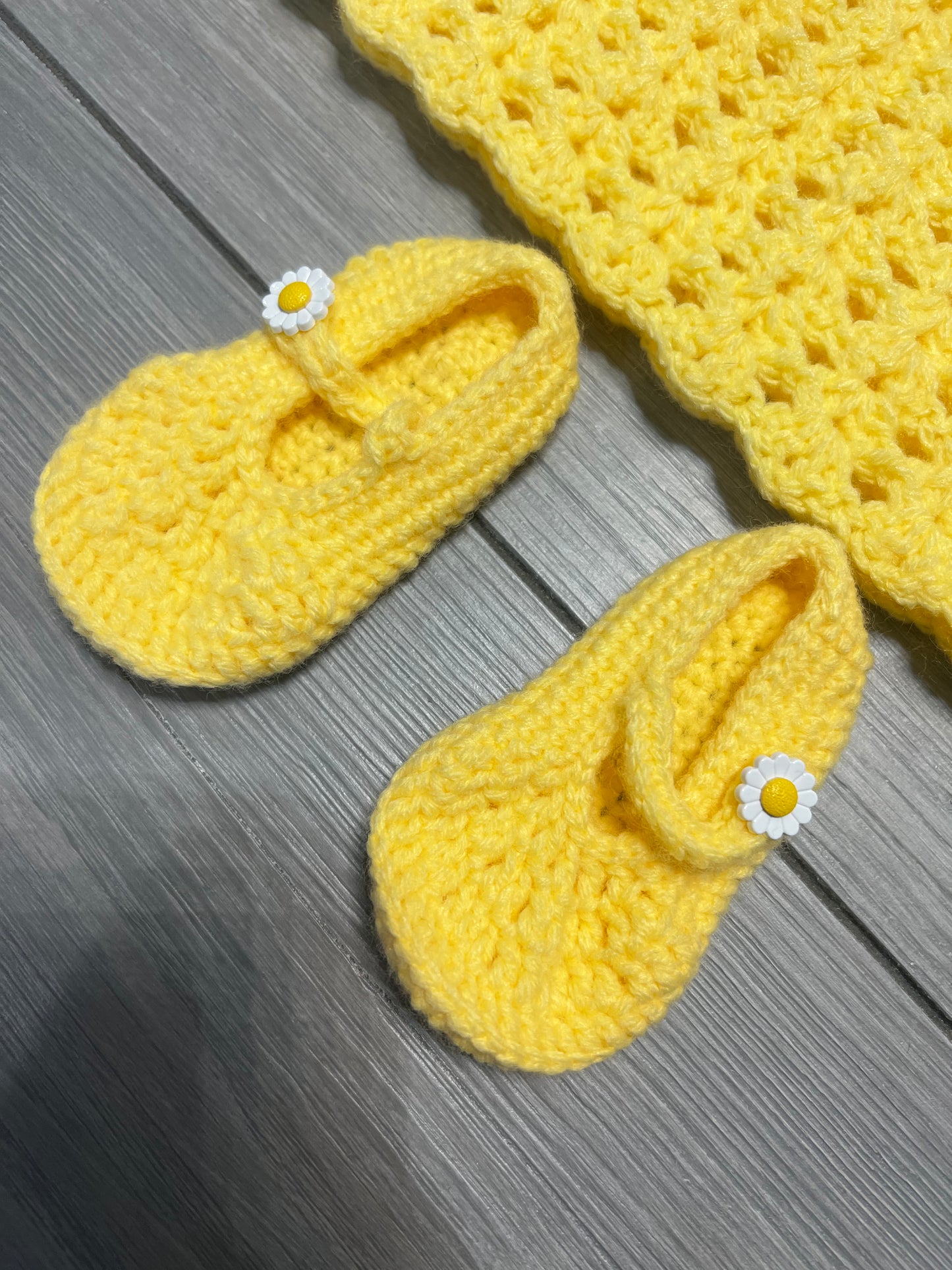 Yellow Daisy Baby Dress Set